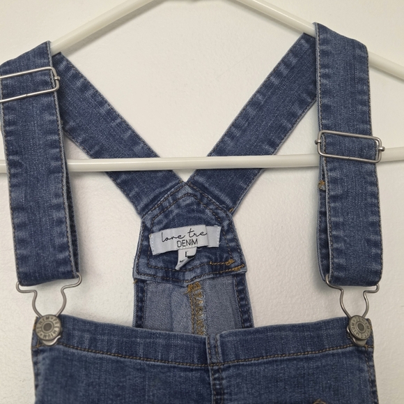 Love Tree Denim Overall Shorts Shortalls Raw Hem Cuff Shorts Women’s Size Large - Picture 9 of 14